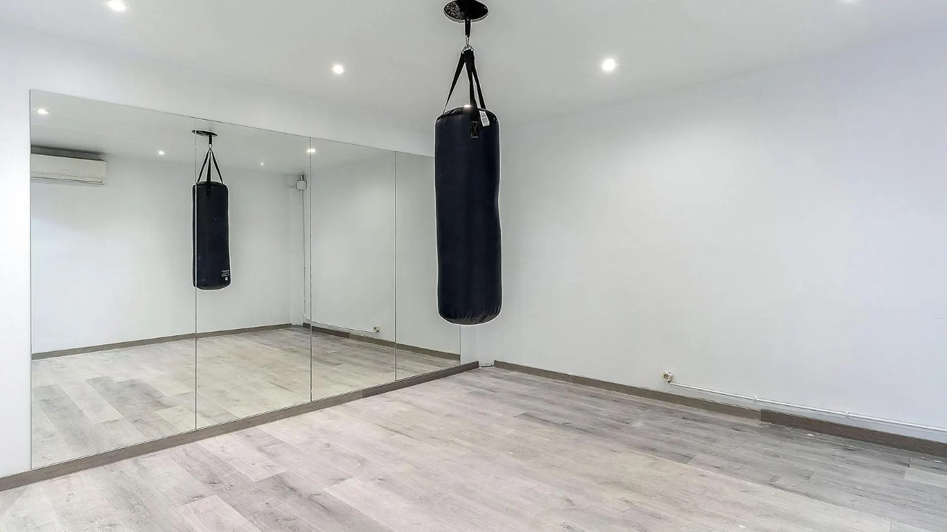 4238 - Ab Duplex Santa Coloma III Apartment Barcelona 0*,  Spain