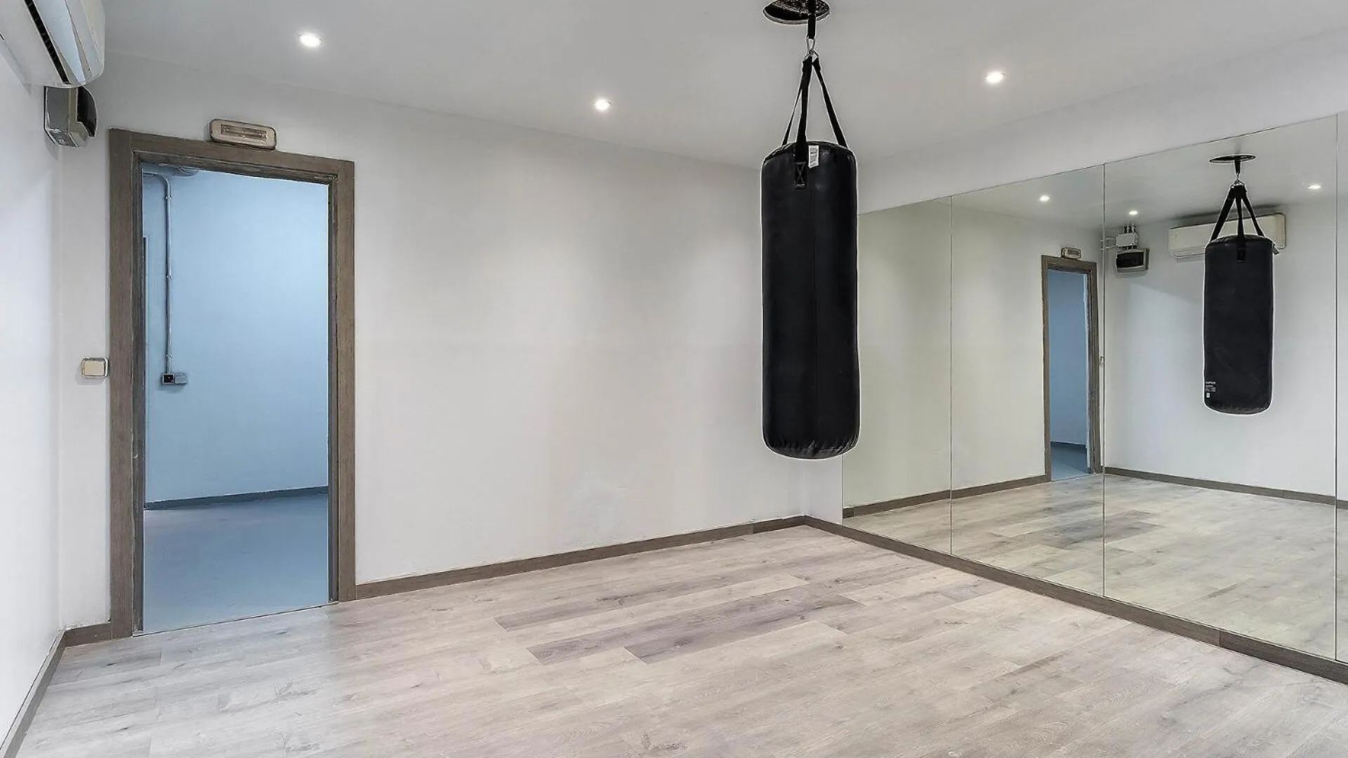 4238 - Ab Duplex Santa Coloma III Apartment Barcelona